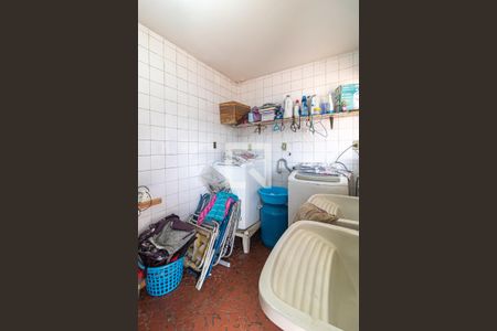 Casa à venda com 80m², 2 quartos e 3 vagas Casa à venda com 80m², 2 quartos e 3 vagasÁrea de Serviço
