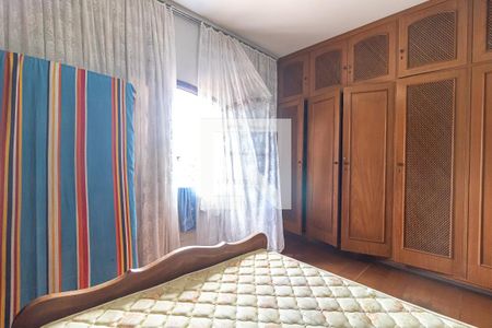 Casa à venda com 80m², 2 quartos e 3 vagas Casa à venda com 80m², 2 quartos e 3 vagasQuarto 2