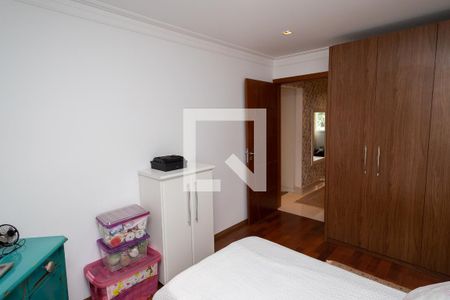 Apartamento à venda com 300m², 4 quartos e 3 vagasQuarto 2