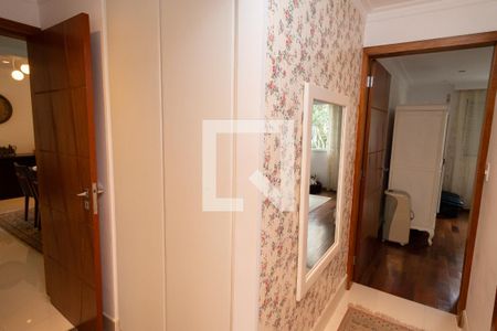 Apartamento à venda com 300m², 4 quartos e 3 vagasCorredor - Quartos 