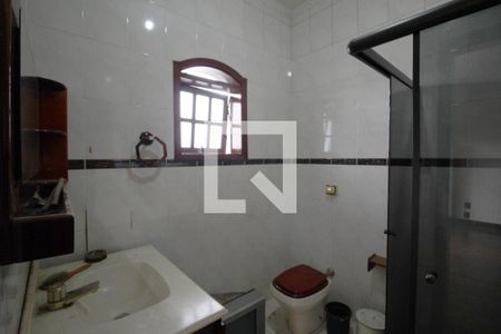 Casa para alugar com 110m², 3 quartos e 2 vagasBanheiro da Suíte