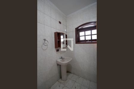 Casa para alugar com 110m², 3 quartos e 2 vagasBanheiro