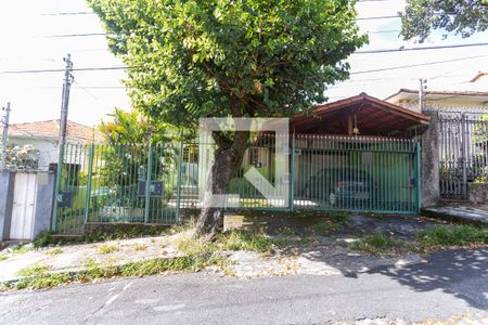 Casa à venda com 337m², 3 quartos e 3 vagasFachada