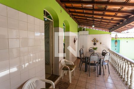 Casa à venda com 337m², 3 quartos e 3 vagasVaranda/Área de Serviço