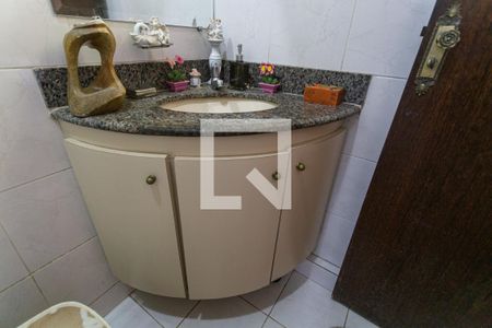 Casa à venda com 337m², 3 quartos e 3 vagasArmário do Banheiro da Suíte