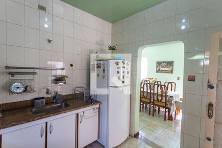 Casa à venda com 337m², 3 quartos e 3 vagasCozinha