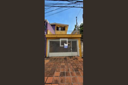 Casa à venda com 150m², 3 quartos e 2 vagasFachada