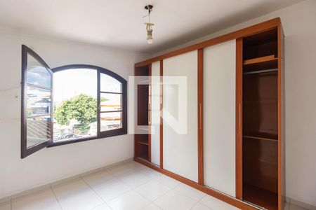 Casa à venda com 150m², 3 quartos e 2 vagasSuíte