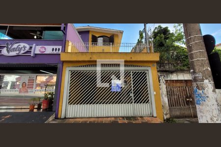 Casa à venda com 150m², 3 quartos e 2 vagasFachada