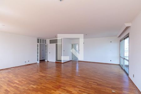 Apartamento para alugar com 215m², 3 quartos e 2 vagas Apartamento para alugar com 215m², 3 quartos e 2 vagasSala