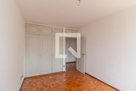 Apartamento para alugar com 215m², 3 quartos e 2 vagas Apartamento para alugar com 215m², 3 quartos e 2 vagasQuarto 2