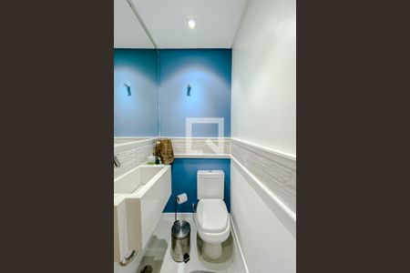 Casa à venda com 177m², 3 quartos e 3 vagasLavabo 