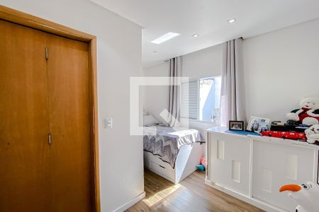 Casa à venda com 177m², 3 quartos e 3 vagasSuíte 2