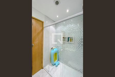 Casa à venda com 177m², 3 quartos e 3 vagasSuíte 2 banheiro 