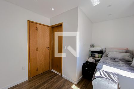 Casa à venda com 177m², 3 quartos e 3 vagasSuíte 2