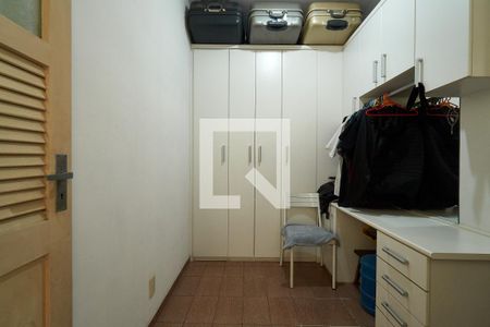 Apartamento à venda com 140m², 4 quartos e 2 vagas Apartamento à venda com 140m², 4 quartos e 2 vagasQuarto de Serviço