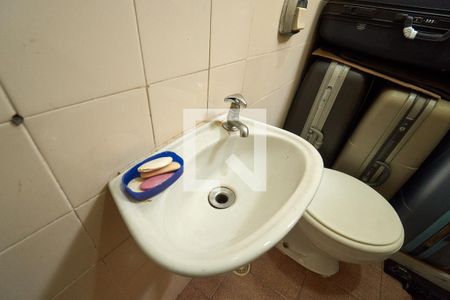 Apartamento à venda com 140m², 4 quartos e 2 vagas Apartamento à venda com 140m², 4 quartos e 2 vagasBanheiro de Serviço