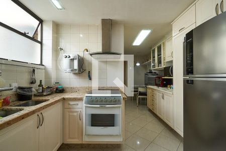 Apartamento à venda com 140m², 4 quartos e 2 vagas Apartamento à venda com 140m², 4 quartos e 2 vagasCozinha