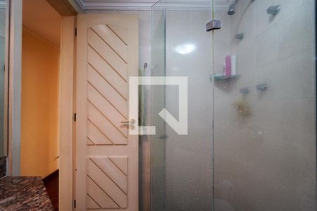 Apartamento à venda com 140m², 4 quartos e 2 vagas Apartamento à venda com 140m², 4 quartos e 2 vagasBanheiro Social