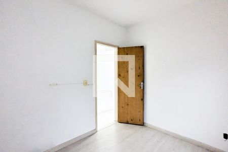 Casa para alugar com 80m², 2 quartos e 2 vagas Casa para alugar com 80m², 2 quartos e 2 vagasQuarto 2