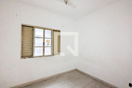 Casa para alugar com 80m², 2 quartos e 2 vagas Casa para alugar com 80m², 2 quartos e 2 vagasQuarto 2