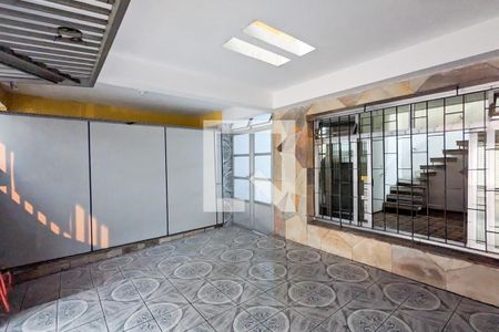 Casa para alugar com 80m², 2 quartos e 2 vagas Casa para alugar com 80m², 2 quartos e 2 vagasGaragem