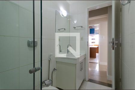 Apartamento para alugar com 160m², 3 quartos e 2 vagas Apartamento para alugar com 160m², 3 quartos e 2 vagasBanheiro Corredor