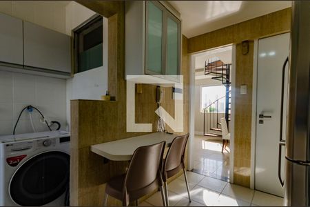 Apartamento para alugar com 160m², 3 quartos e 2 vagas Apartamento para alugar com 160m², 3 quartos e 2 vagasCozinha