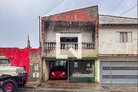 Fachada de casa à venda com 5 quartos, 150m² em Cidade São Jorge, Santo André