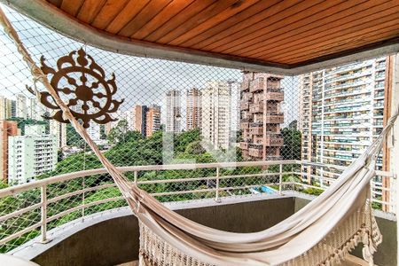 Apartamento à venda com 280m², 3 quartos e 4 vagasVaranda 1