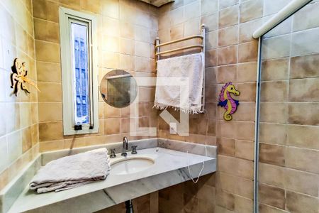 Apartamento à venda com 280m², 3 quartos e 4 vagasBanheiro Suíte 2