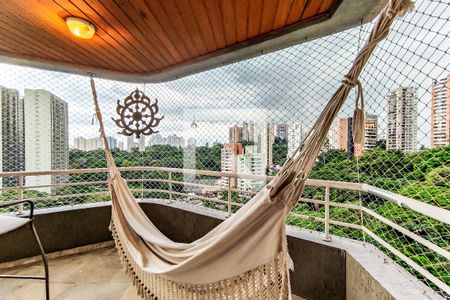 Apartamento à venda com 280m², 3 quartos e 4 vagasVaranda 1