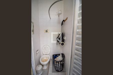 Casa para alugar com 141m², 4 quartos e 1 vagaBanheiro de serviço