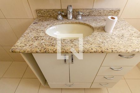 Apartamento à venda com 76m², 1 quarto e sem vagaBanheiro