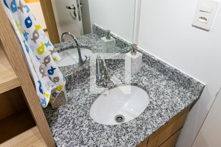 Studio para alugar com 28m², 0 quarto e sem vaga Studio para alugar com 28m², 0 quarto e sem vagaBanheiro
