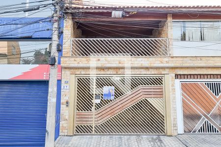 Casa para alugar com 221m², 4 quartos e 2 vagasFachada