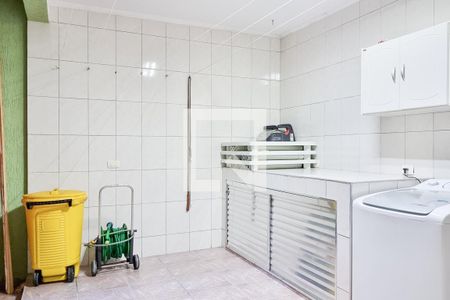 Casa para alugar com 221m², 4 quartos e 2 vagasLavanderia