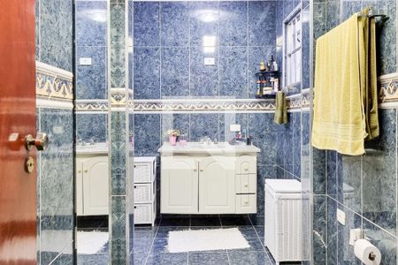 Casa para alugar com 221m², 4 quartos e 2 vagasBanheiro da Suíte