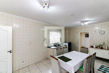 Casa à venda com 145m², 3 quartos e 3 vagasCozinha
