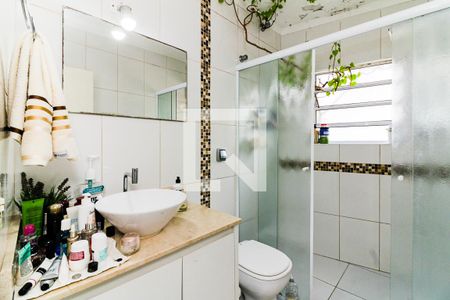 Casa à venda com 145m², 3 quartos e 3 vagasBanheiro do Quarto 1 - Suíte