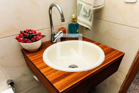 Casa à venda com 145m², 3 quartos e 3 vagasLavabo 1