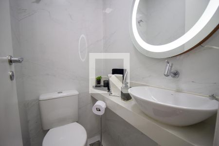 Lavabo de casa de condomínio para alugar com 3 quartos, 145m² em Recreio dos Bandeirantes, Rio de Janeiro
