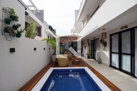 Casa de condomínio à venda com 145m², 3 quartos e 2 vagas Casa de condomínio à venda com 145m², 3 quartos e 2 vagasÁrea Gourmet