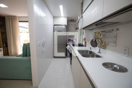 Casa de condomínio à venda com 145m², 3 quartos e 2 vagas Casa de condomínio à venda com 145m², 3 quartos e 2 vagasCozinha