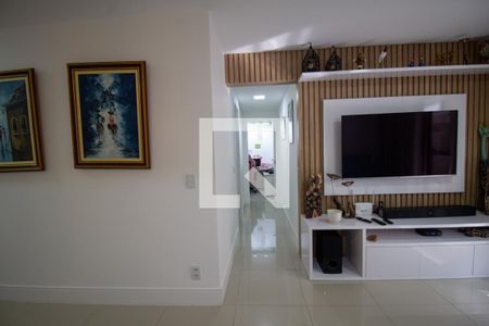 Sala de casa de condomínio à venda com 3 quartos, 145m² em Recreio dos Bandeirantes, Rio de Janeiro