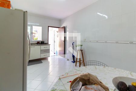 Casa à venda com 180m², 3 quartos e 5 vagas Casa à venda com 180m², 3 quartos e 5 vagasCozinha