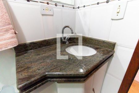 Casa à venda com 180m², 3 quartos e 5 vagas Casa à venda com 180m², 3 quartos e 5 vagasBanheiro