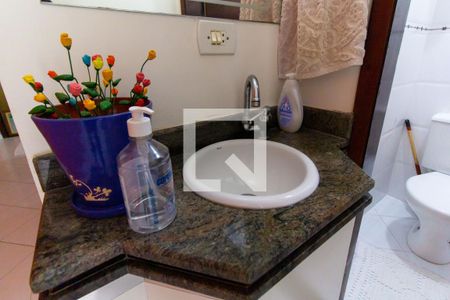 Casa à venda com 180m², 3 quartos e 5 vagas Casa à venda com 180m², 3 quartos e 5 vagasLavabo