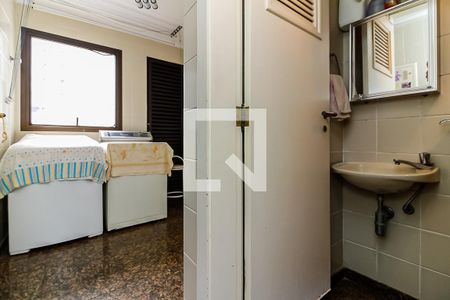 Apartamento à venda com 150m², 3 quartos e 3 vagas Apartamento à venda com 150m², 3 quartos e 3 vagasÁrea de Serviço