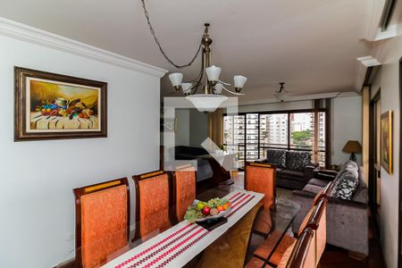 Apartamento à venda com 150m², 3 quartos e 3 vagas Apartamento à venda com 150m², 3 quartos e 3 vagasSala de Jantar